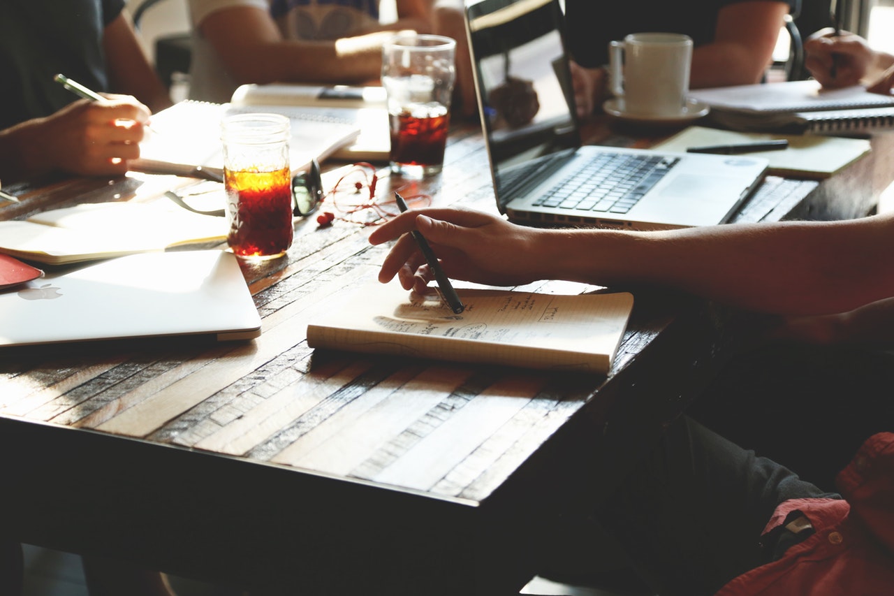 /de/blogs/magazine/how-to-stay-focused-during-meetings
