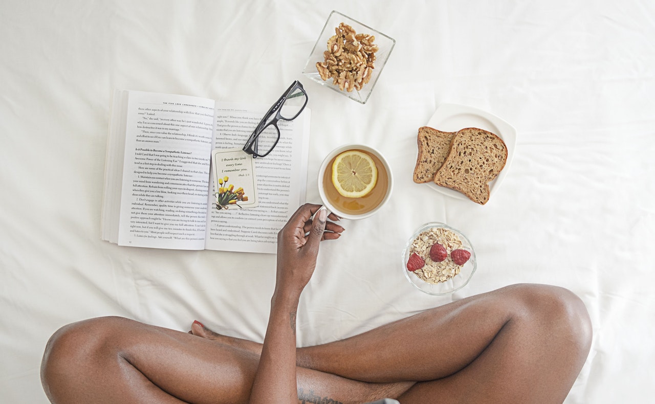 /de/blogs/magazine/why-staying-in-is-the-new-going-out