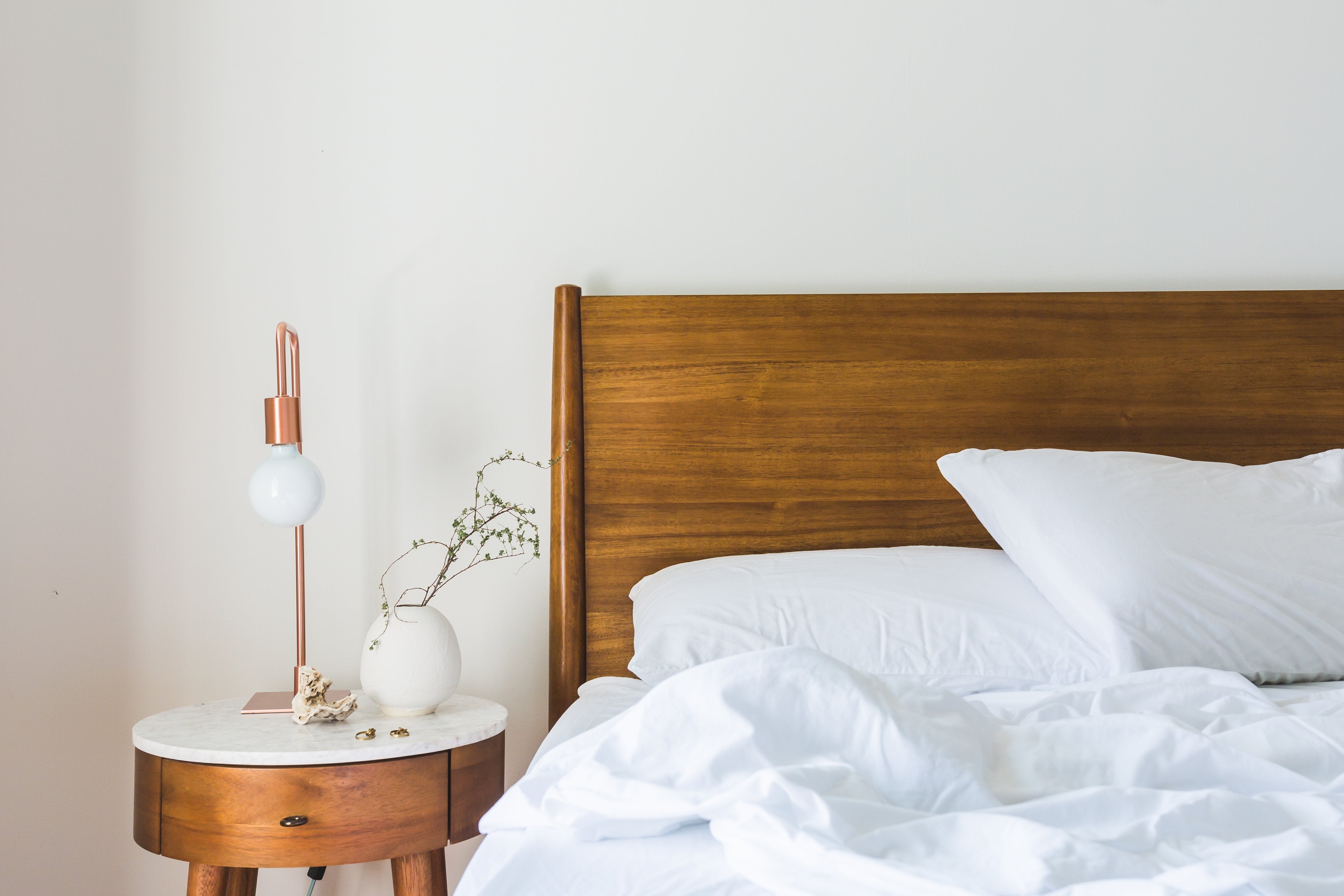/blogs/magazine/how-to-get-more-sleep-this-2018