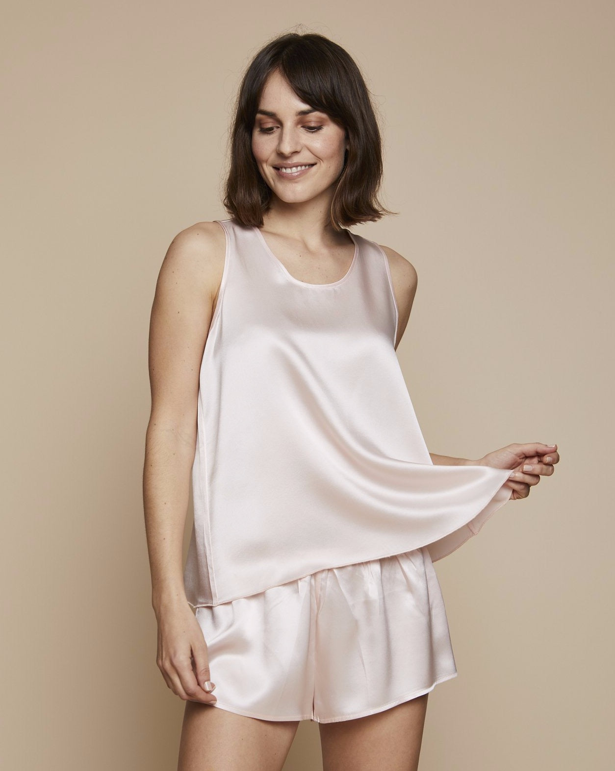 Thera Silk Set in Candy Rosé - Loungewear Set, Pyjama, Silk Pyjama, Nightwear | RADICE
