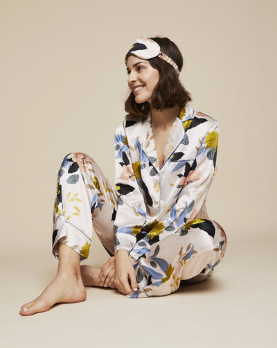 Elisabetha in August - Loungewear Top, Pyjama, Silk Pyjama, Nightwear | RADICE