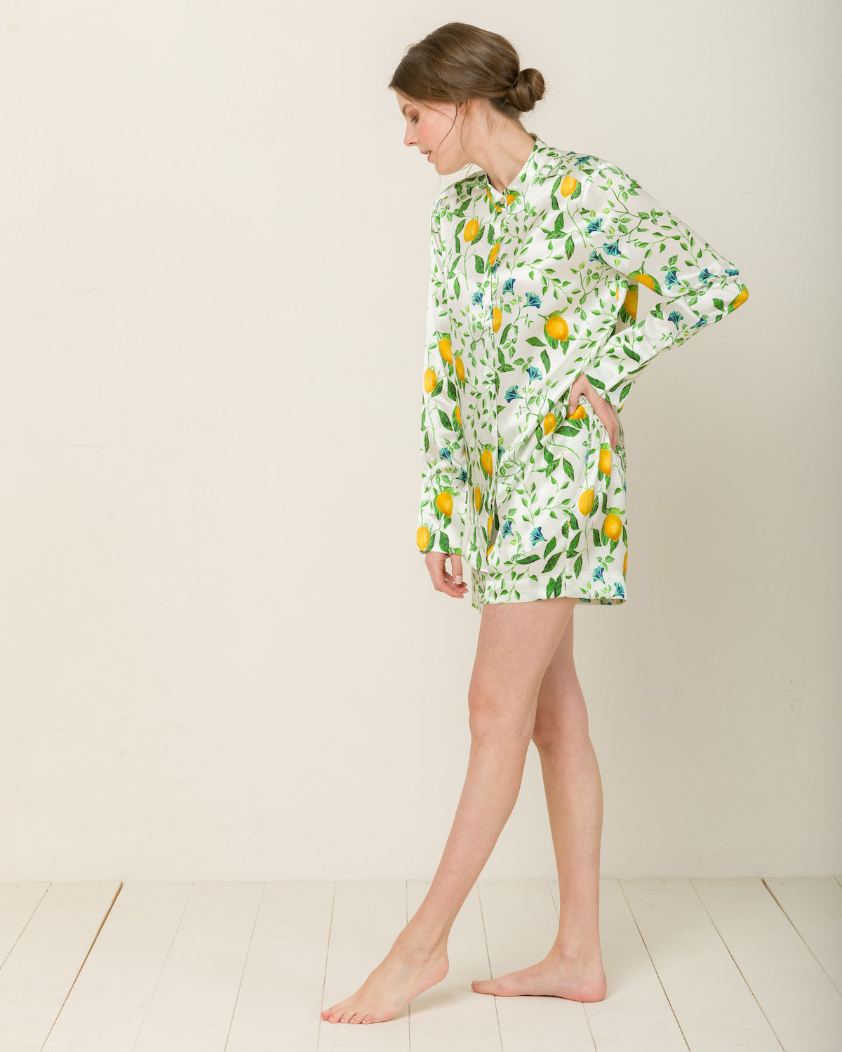 Laura in Positano Garden - Short Loungewear, Pyjama, Seidenpyjama, Schlafanzug | RADICE