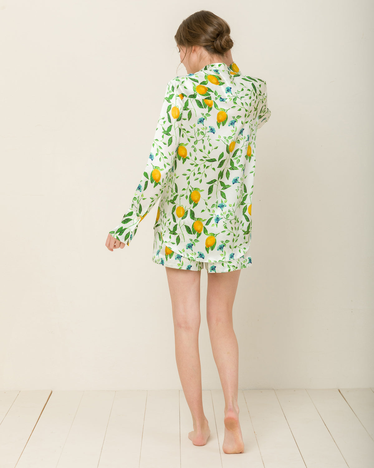 Laura in Positano Garden - Top Loungewear, Pyjama, Seidenpyjama, Schlafanzug | RADICE